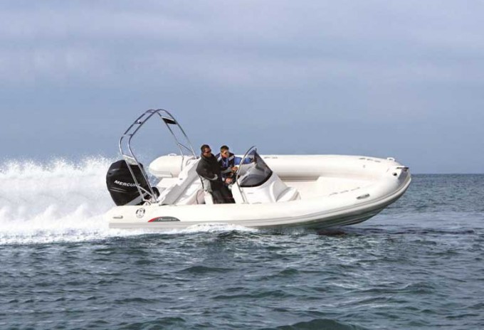 Rigid Inflatable Boat with Hypalon Tube Image1