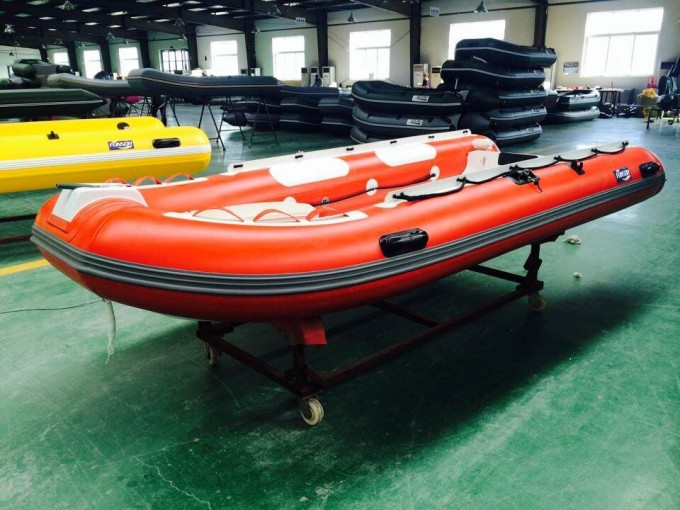 Inflatable Canoe (3.9M) Image1