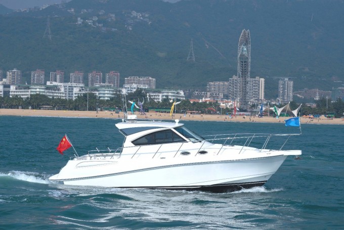 39FT Luxury Yacht Fiberglass Steel Speed Boat 12m 12 Persons Image1
