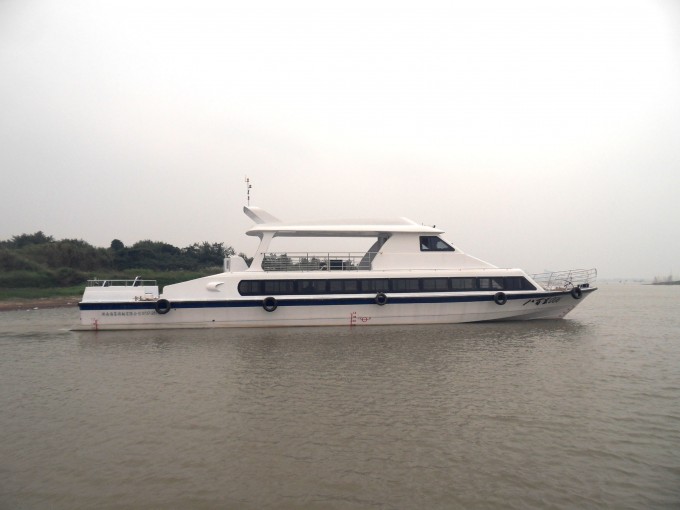 Hq2600 Steel Fiberglass Passenger Boat 99 Persons Image1