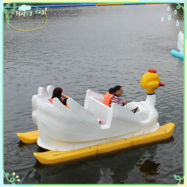 Fiberglass 2 or 4 Seats Water Pedal Boat (FLTP) Image1
