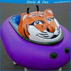 Swimming Pool Use FRP Bumper Boat for Water Park Games