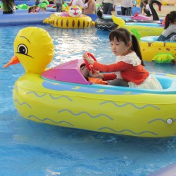 CE Approved Kids Inflatable Battery Bumper Boat for Sale in Water Pool