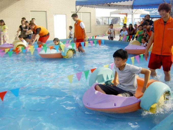 Kids Paddle Boat Handle Power Used in Swimming Pool/Manual Boat Image1