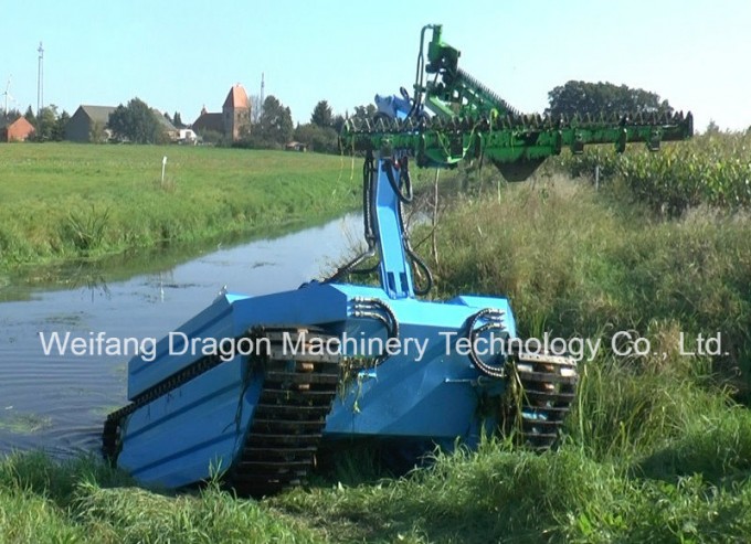 Amphibious Cleaning Boat for Small River/Pond/Lake Image1