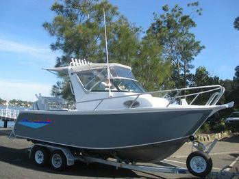 19 FT Aluminum Fishing Boat with Cuddy Cabin Image1