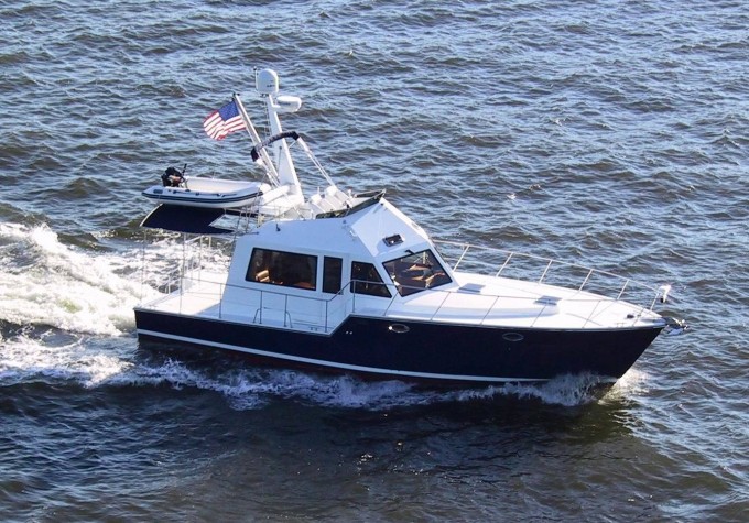 Dafman 395 Luxury Yacht Image1