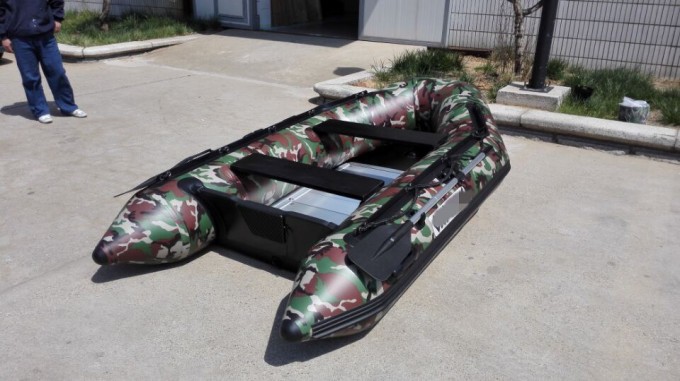 OEM Camouflage Heavy Load Inflatable PVC Boat Image1
