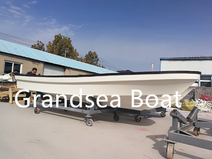 21FT Fiberglass Small Work Boats for Sale Image1