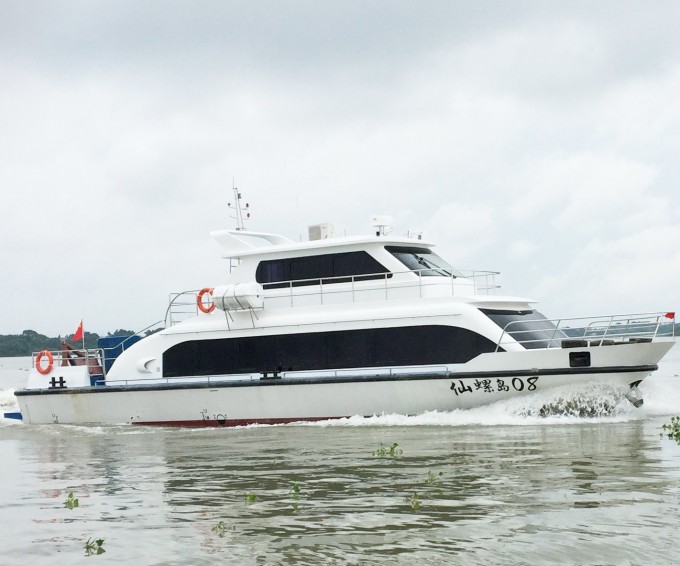 Hq2000b All Aluminum Passenger Ship 88 Seats 15kn Speed Image1