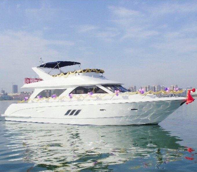 Hq63FT Aluminum Alloy Luxury Speed Boat Leisure Yacht 12 Seats Image1