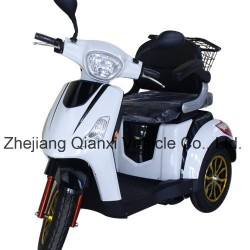 Three Wheels Elderly and Disabled Electric Scooter St096