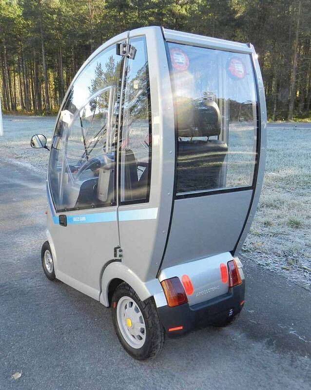 Cabin 1400W Mobility Scooter Image1