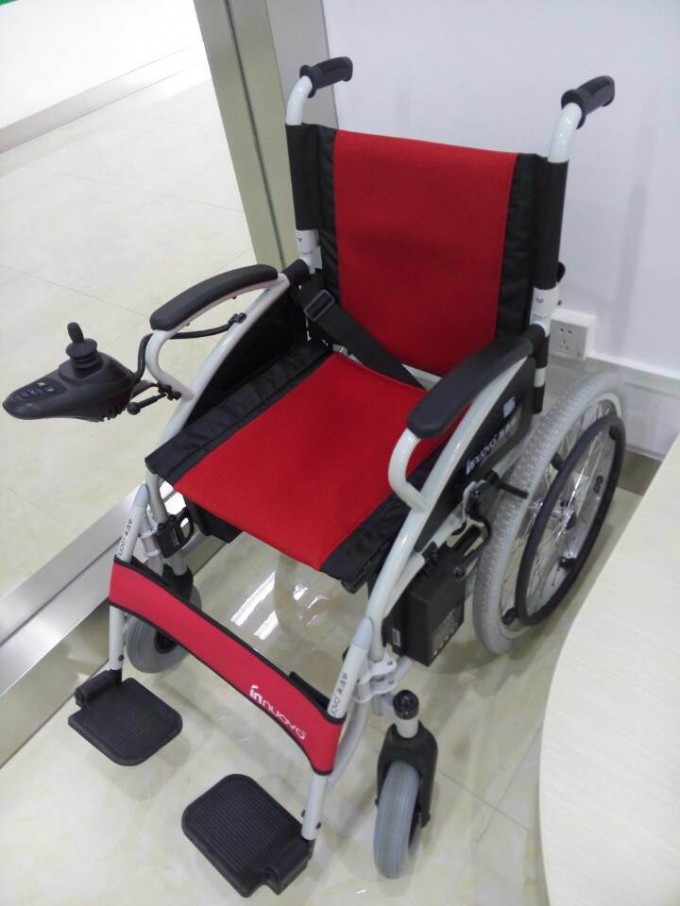 Cheap Four Wheel Folding Elderly/Disabled/Handicapped Electric Mobility Travel Scooter Image1