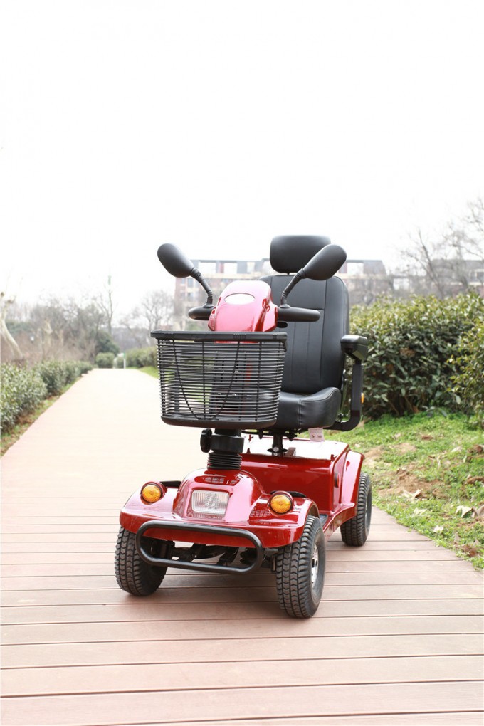 Made in China Battery Charging Mobility Scooter with Different Colors Image1