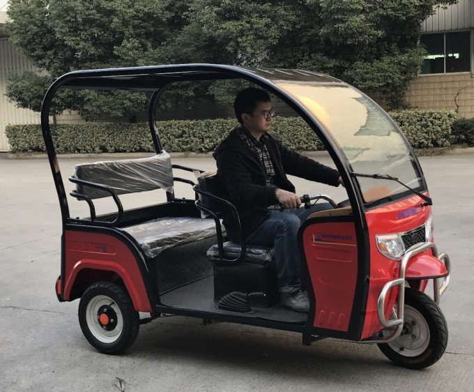 Cheap Electric Tricycle Auto Adult Three Wheel Electric Car for Passenger Image1
