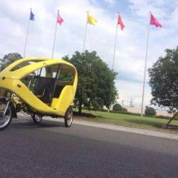 Touring Electric Pedicab Tuk Tuk Volo Taxi (300K-06)