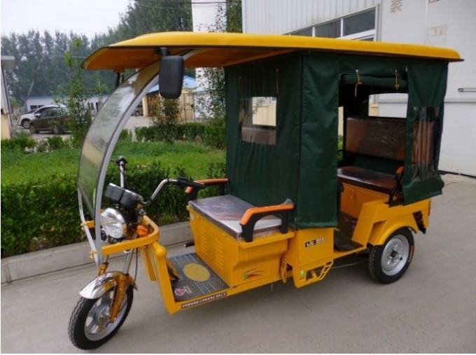MID East Hot Sales Electric Passenger Tricycle with Rainproof Image1