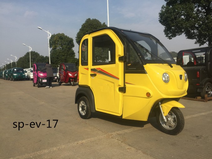 3 Wheels Lead Acid Passenger Rickshaw Image1