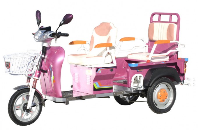 Red Bean Series New Energy Electric Car Image1
