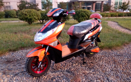 60V 1000W Green Power Electric Motorcycle on Sale Image1