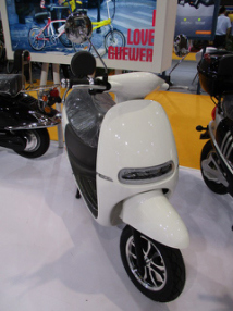 60V1000W Exquisite Design Electric Motorcycle with Pedal, Powerful Electric Dirt Bike for Adult (EM- Image1