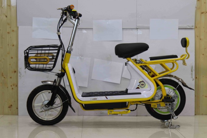 LED Llight Electric Motorcycle Image1