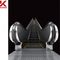 Indoor or Outdoor Escalator with Two Step Hairline Stainless Steel