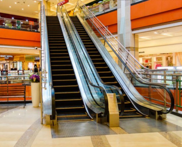 Indoor Outdoor Shopping Mall 30 35 Escalator Image1