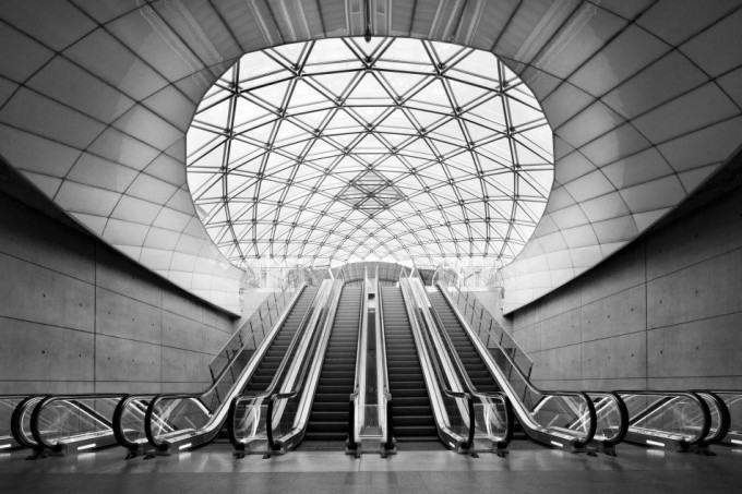 Indoor Escalator with Stainless Steel Step Image1
