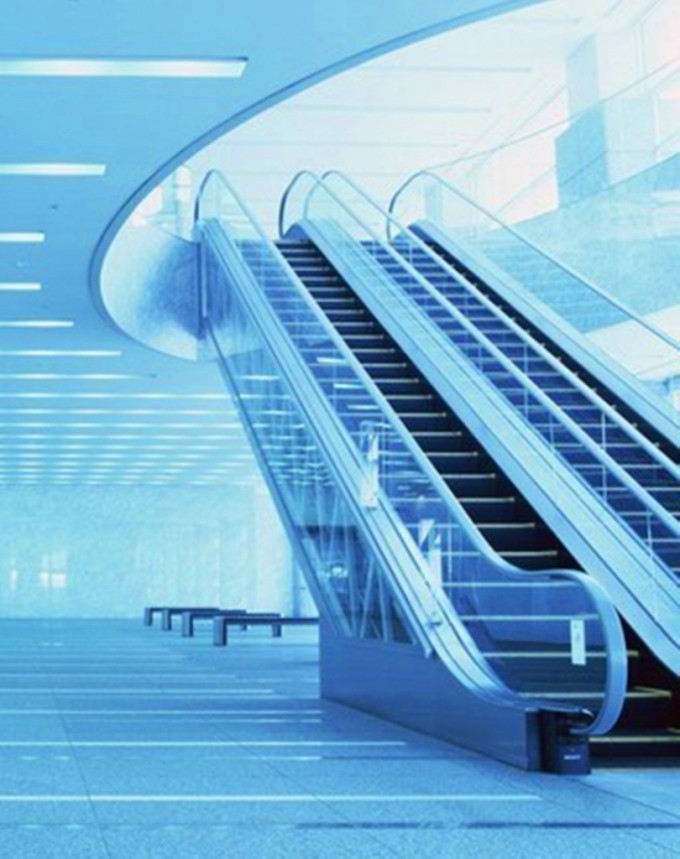 Two Step Safety Escalator with Vvvf Energy-Saving System Image1