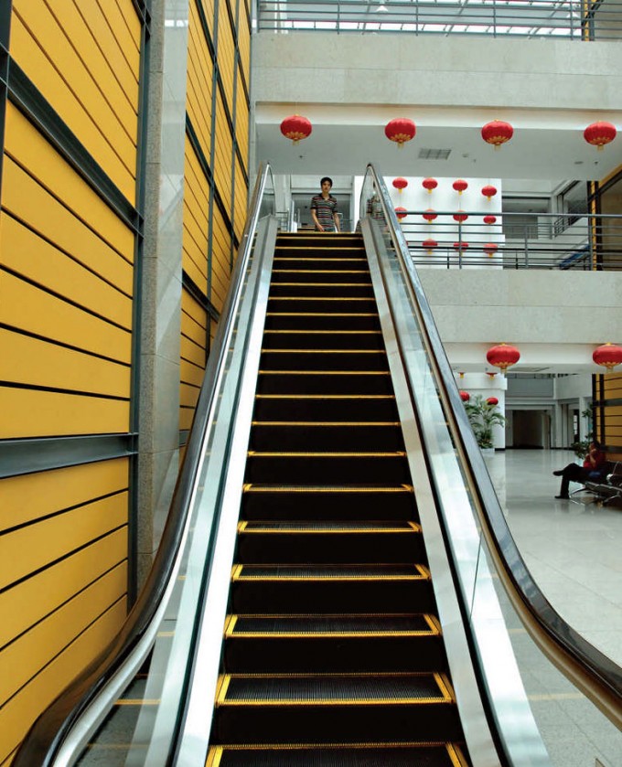 New Passenger Escalator by China Manufacturer for Shopping Mall Image1