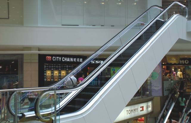 Safe Building Passenger Escalator for Sale Image1