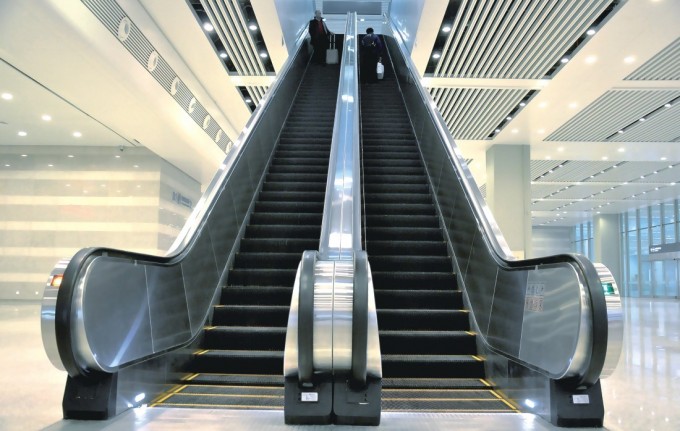 Outdoor Heavy Type Escalator with Slope Angle 30° /35° Image1