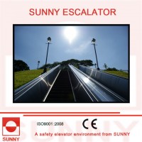 Durable Stainless Steel Panel Escalator with Anti-Lip Grooves (Sn-Es-D010)