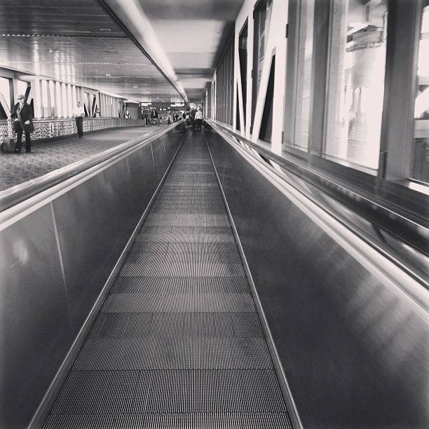 Travelator Grm15 for Various Functions Image1