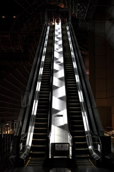 Public Escalator Made in China Factory 1000mm Step Width Image1