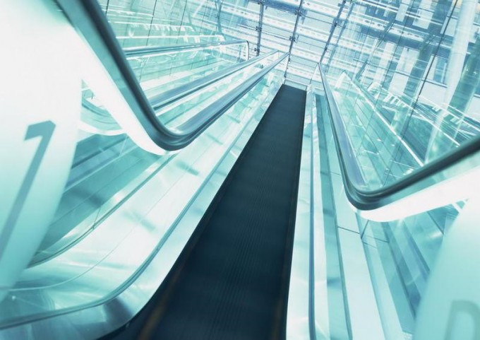 Stable Efficient Smooth Ride Moving Walk Image1