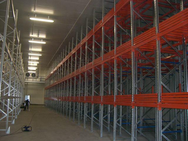 Save Space Drive in Pallet Racks Image1