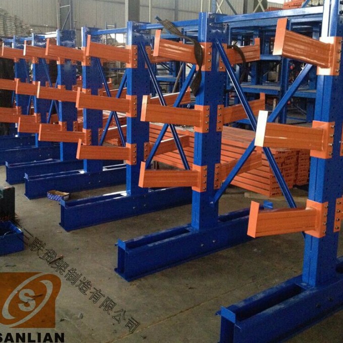 Cantilever Racking, Storage Warehouse Racks Image1