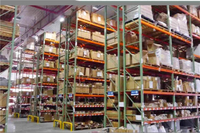 Tear Drop Style Us Steel Racking for Warehouse Storage Image1