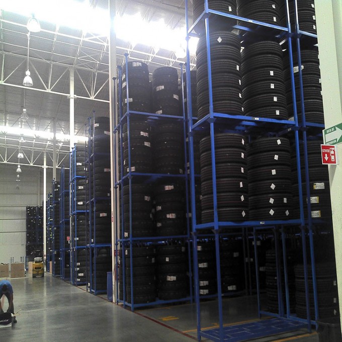 Tire Racking Shelf Warehouse Vertical Tyre Storage Rack Image1