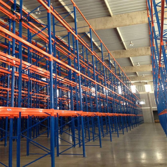 Selective Pallet Racking for Storage Warehouse Image1