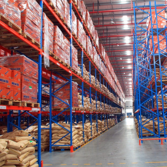 Selective Metal Pallet Rack with Wire Mesh Decking Image1