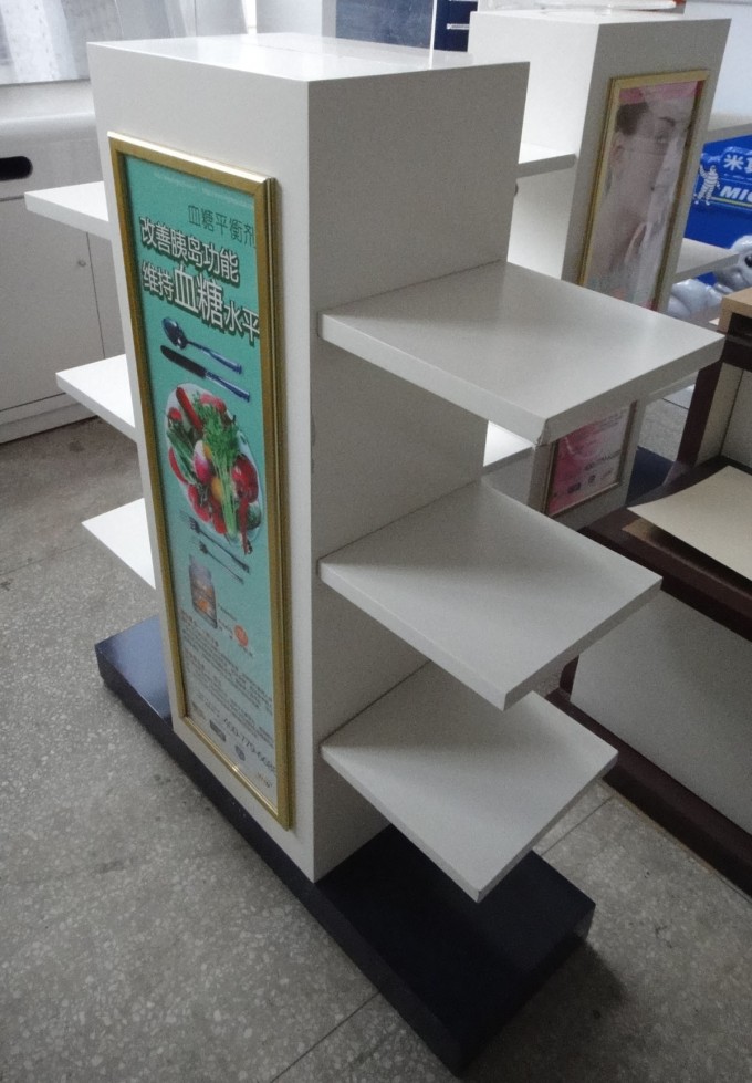 SGS ISO MDF Wooden Retail Display Rack Image1