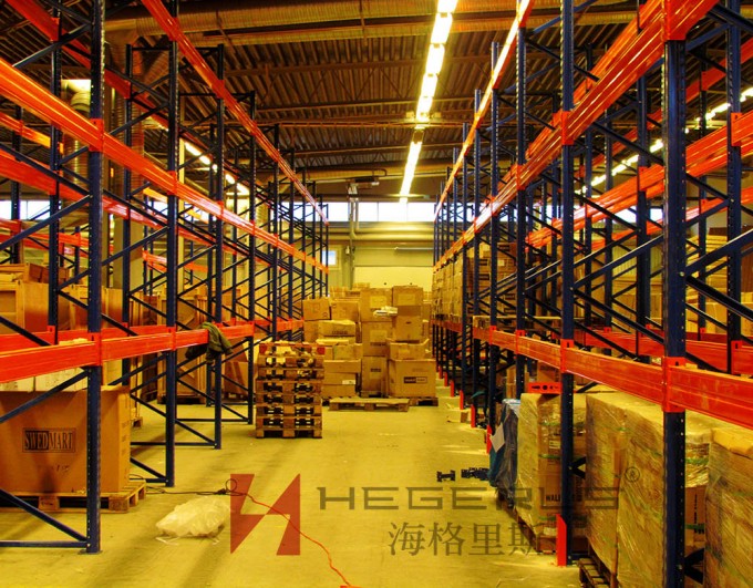 Suitable and Economical Selective Pallet Rack Image1