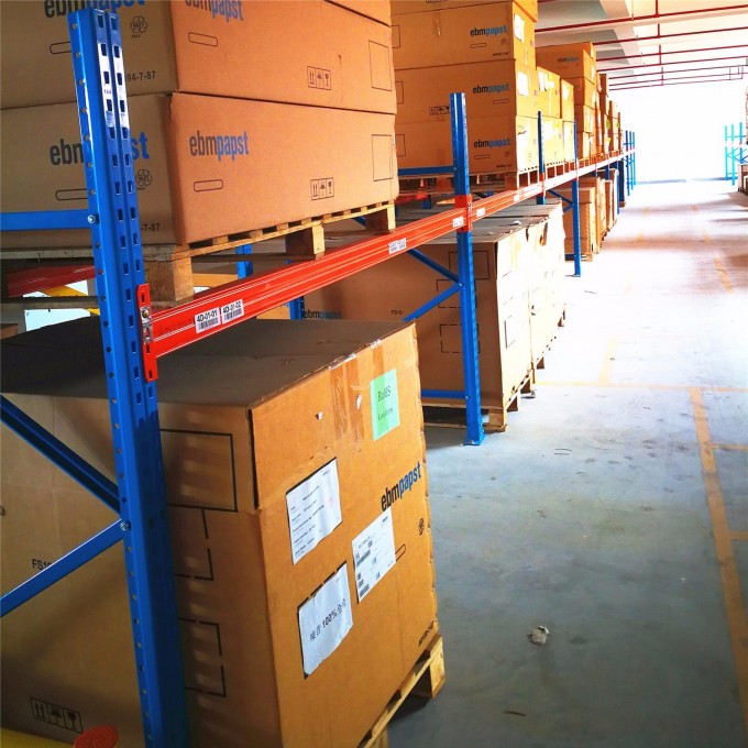 Industrial Selective Pallet Storage Racking Image1