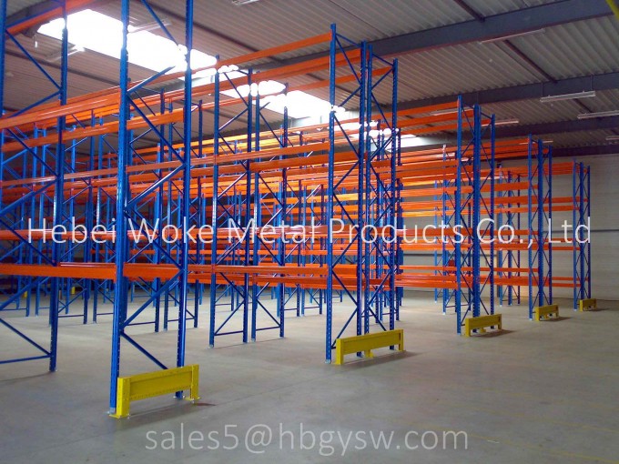 Heavy Duty Selective Pallet Racking System Image1