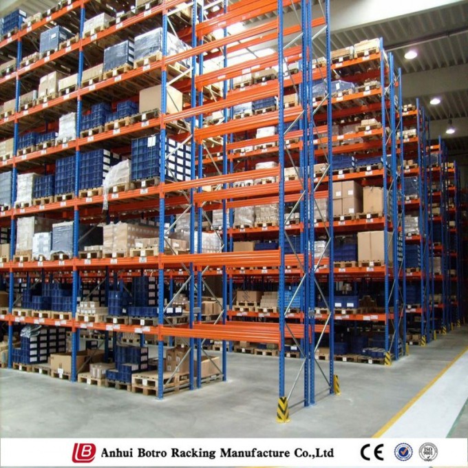 Heavy Duty Selective Beam Type Racking Image1