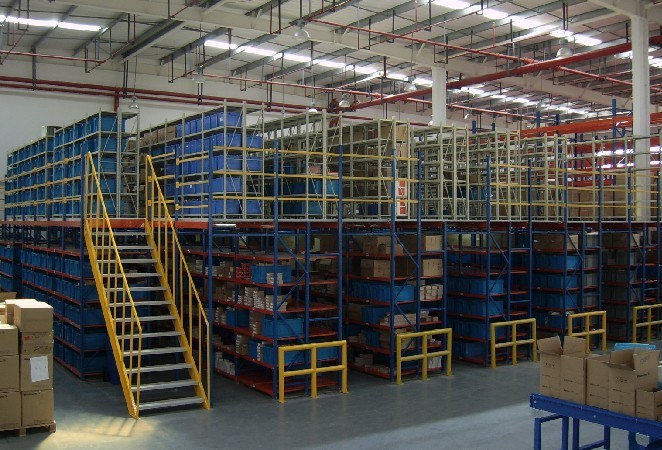 Warehouse Selective Mezzanine Heavy Duty Pallet Rack Image1
